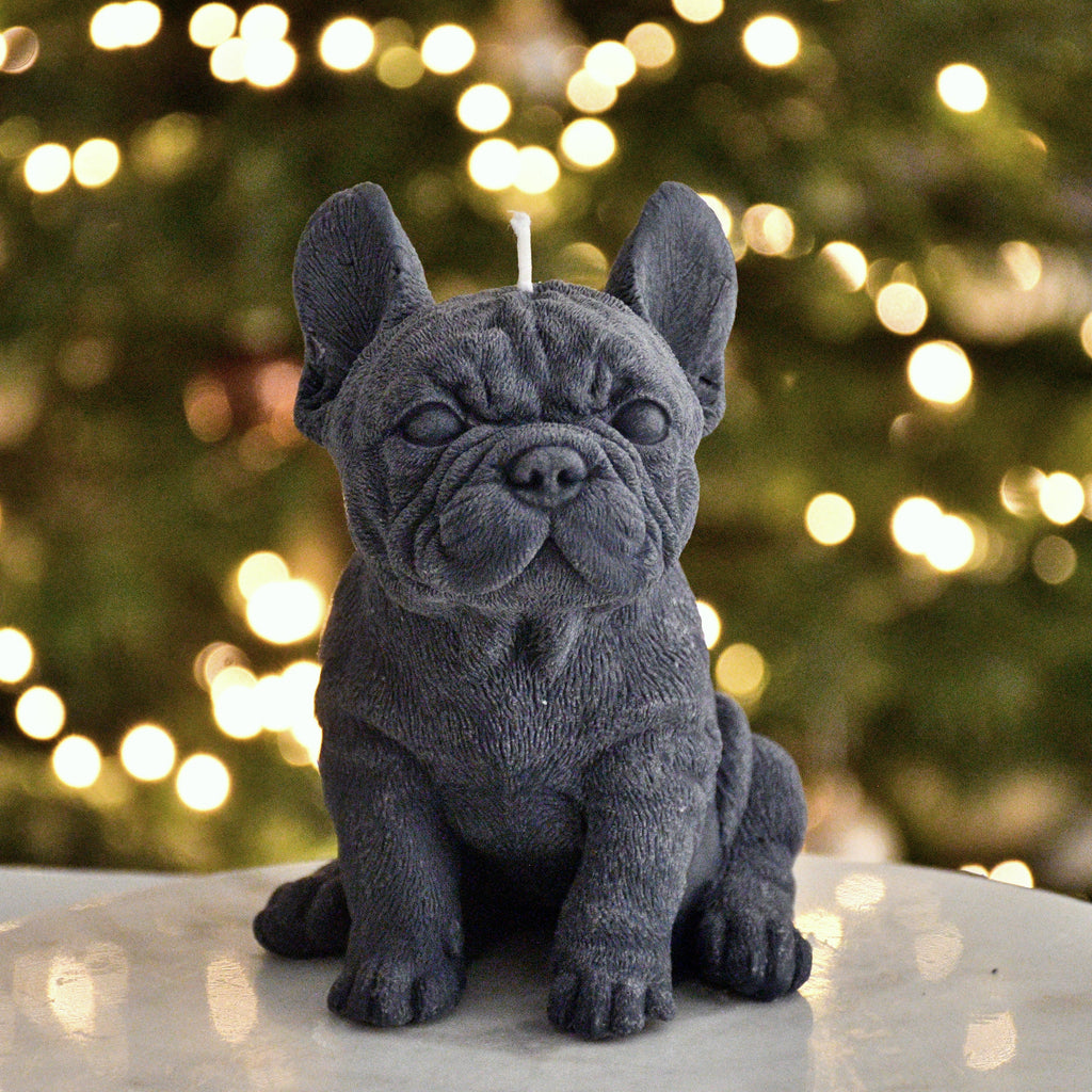 Hand-poured soy wax French bulldog candle in black – stylish gift for dog lovers